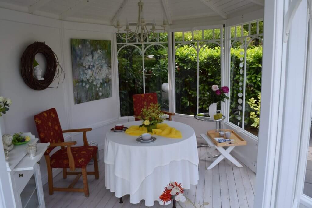 Gartenpavillon-Landhaus Innen