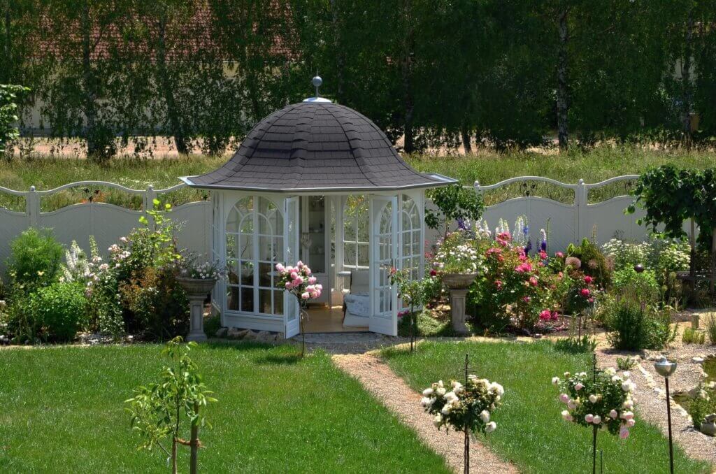 Landhaus-Gartenpavillon