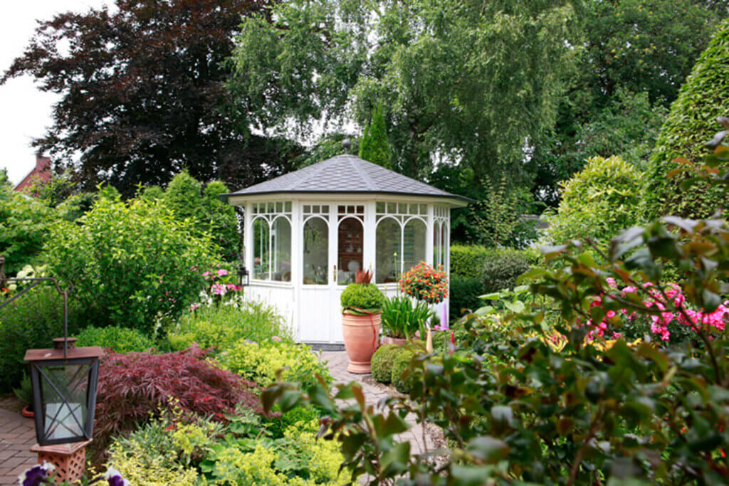 Landhauspavillon im großen Garten